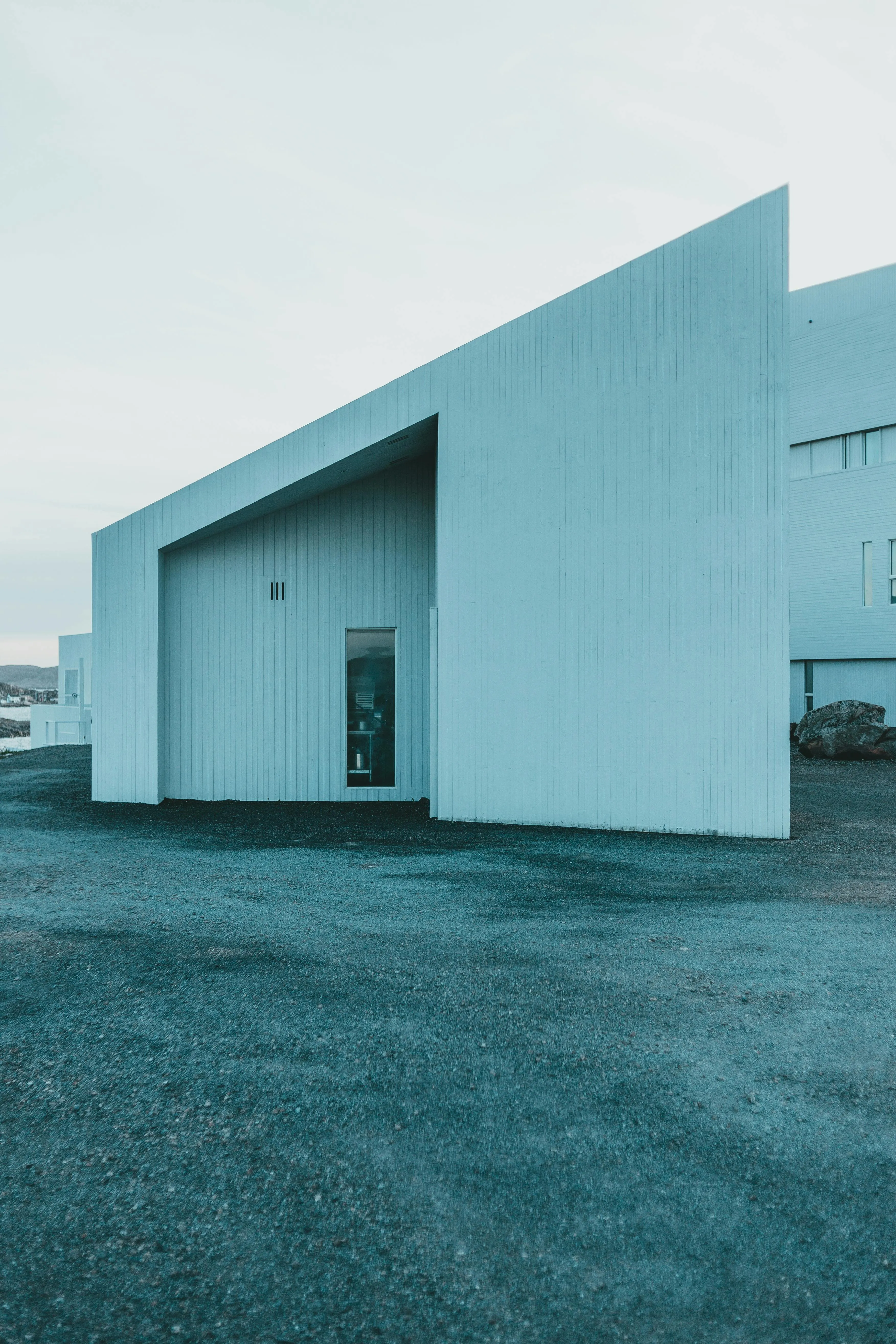 Modern minimal architecture